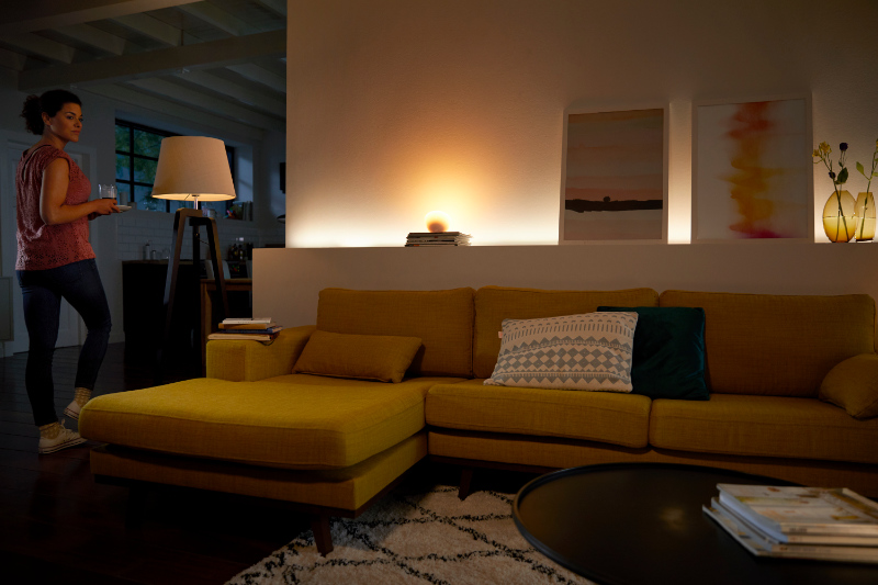 Angenehme Lichtstimmung im Wohnzimmer