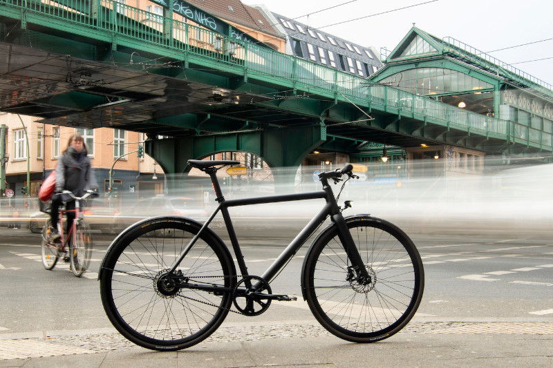 Moderne unauffällige E-Bikes