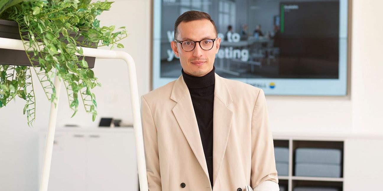 Dieses Bild zeigt Christoph Hoxhold und verdeutlicht das Thema Interview mit Account Manager Christoph Hoxhold