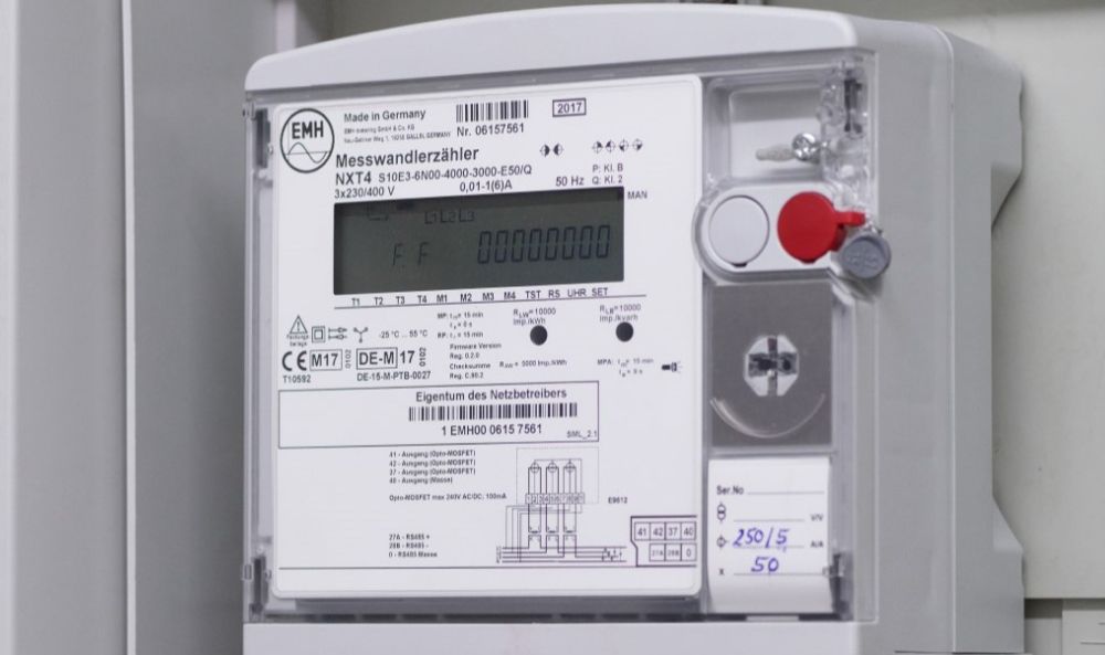 Dieses Bild zeigt einen Messwandlerzähler und verdeutlicht das Thema Was ist  die Malo-ID?