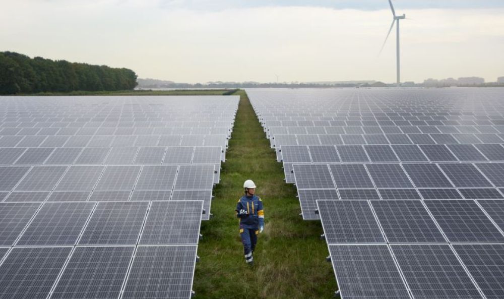 Windmühlen als Symbol für Übertragungsnetzentgelte 2024