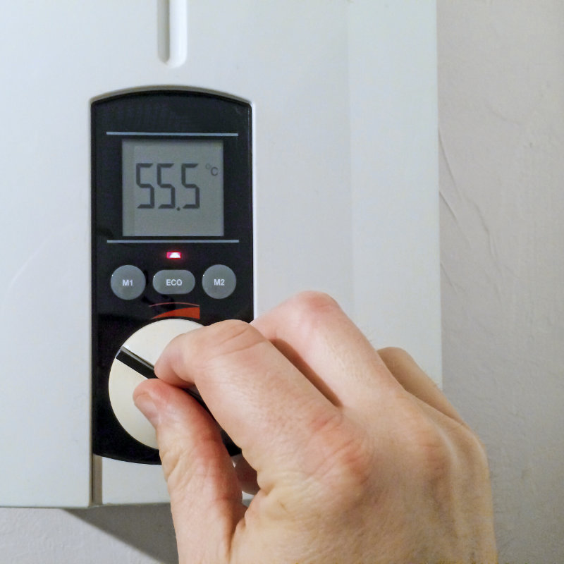 Den Durchlauferhitzer richtig zu temperieren kann viel Strom einsparen.
