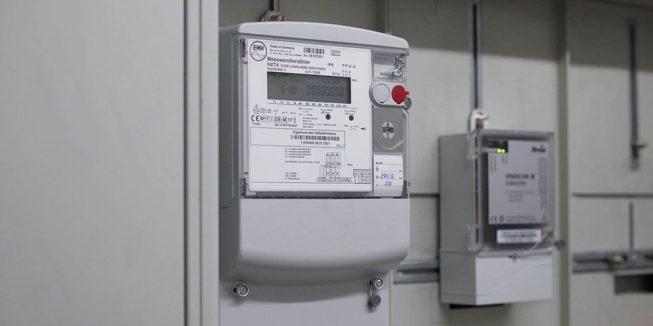 Dieses Bild zeigt eine Messeinrichtung und verdeutlicht das Thema  RLM - und SLP-Zähler