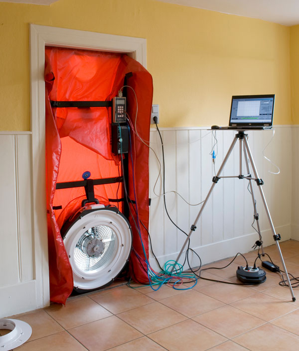 Blower-Door-Test
