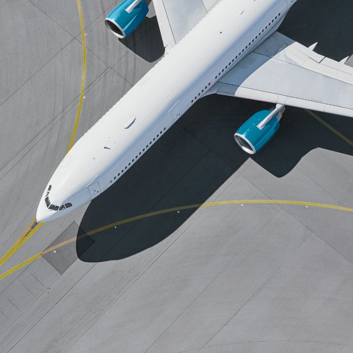 Flugzeug auf dem Flugplatz