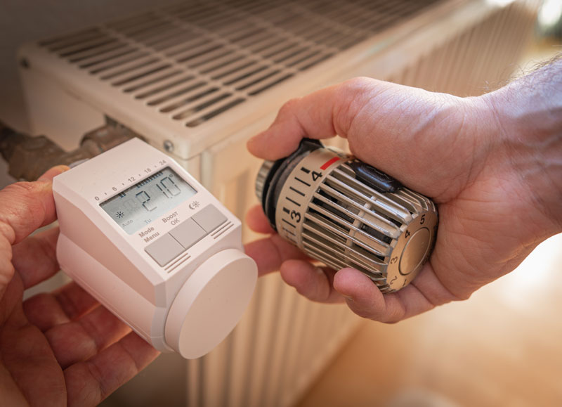 Altes und neues Thermostat