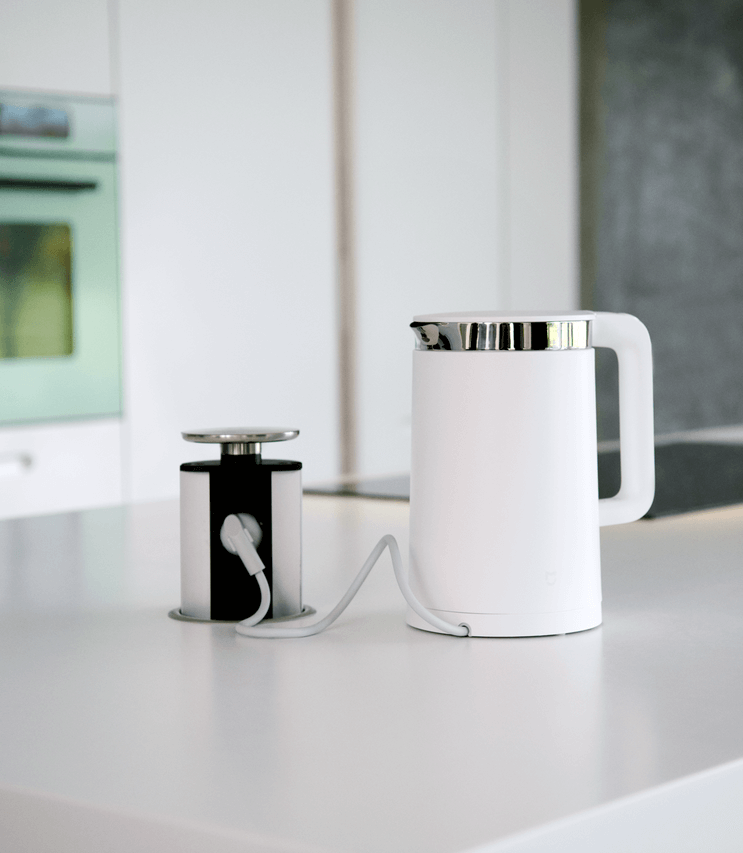 Wasserkocher verbunden mit smarter Steckdose