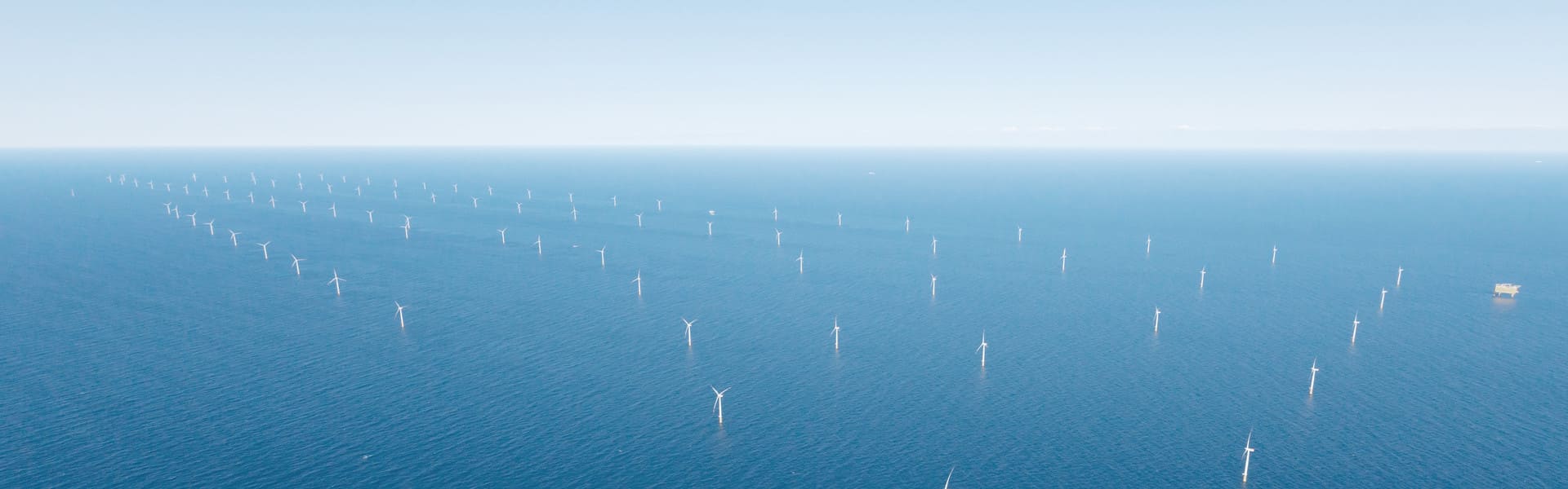 Offshore Windpark im Meer